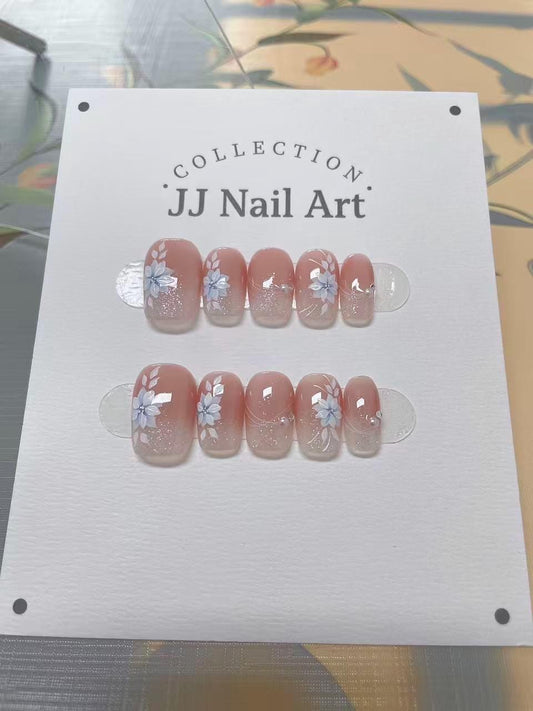 Handmade White Petals Glitters Press On Nails: Reusable Set