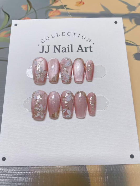 White Petals Cat Eye Press On Nails: Reusable Custom Shape Set