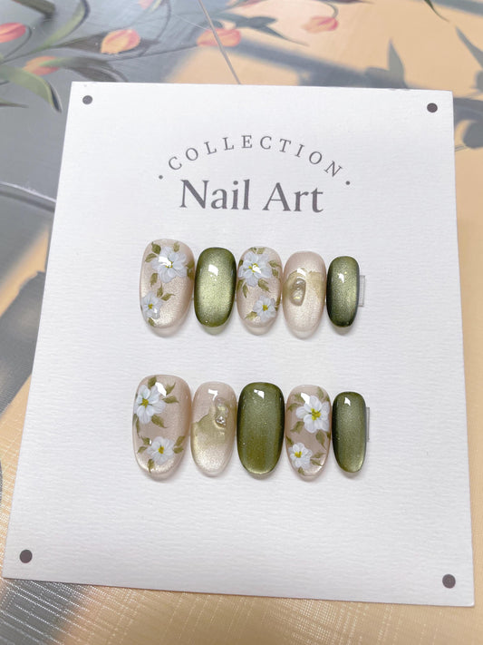 White Flower Cat Eye Press On Nails: Hand Painted Reusable Faux Nails