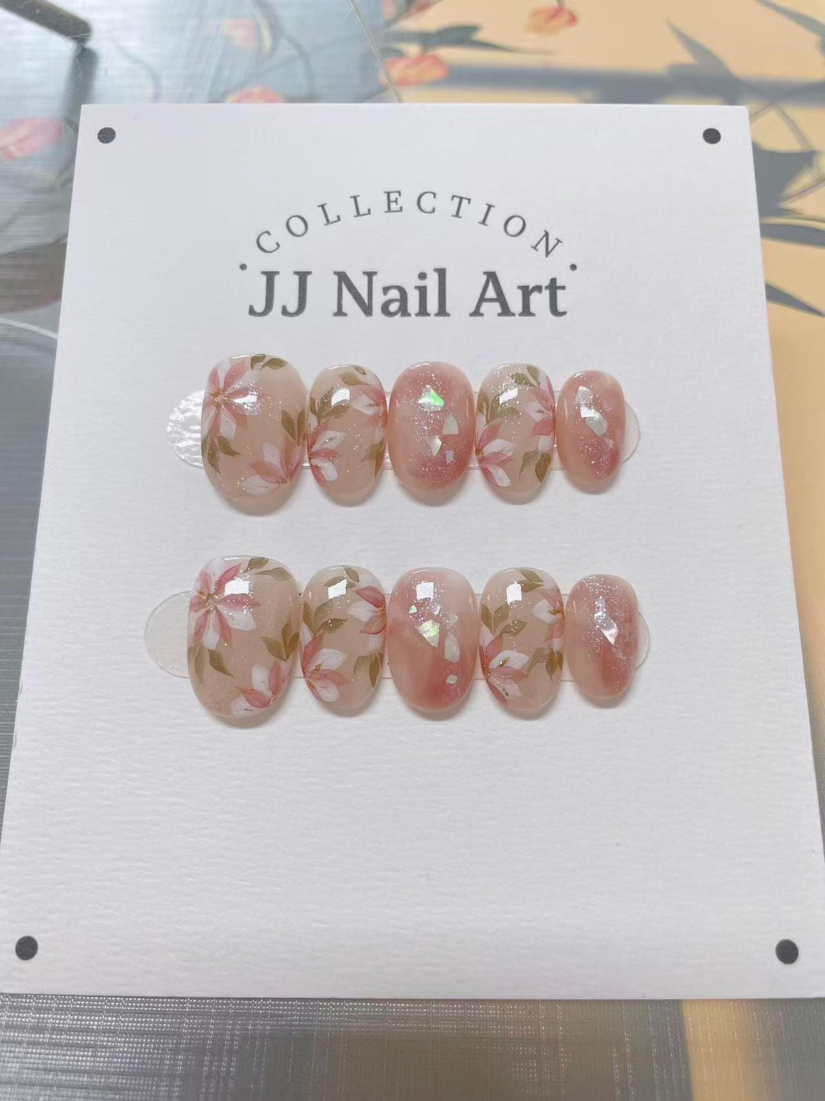 Handmade White Pinke Petals Cat Eye Press On Nails: Reusable Set