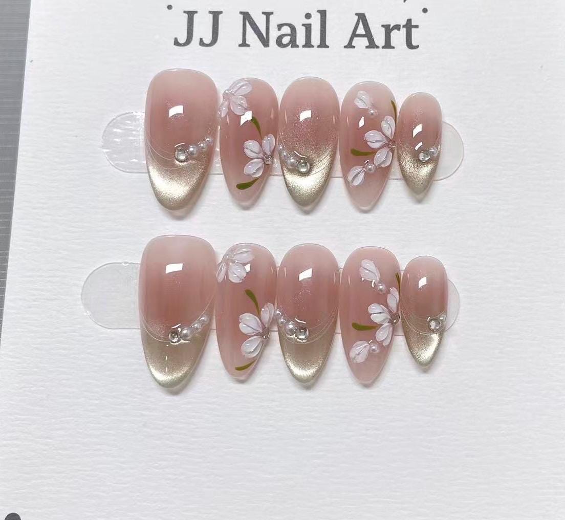 White Petals Cat Eye Hand Painted Press On Nails: Custom Shape Reusable Nail Set
