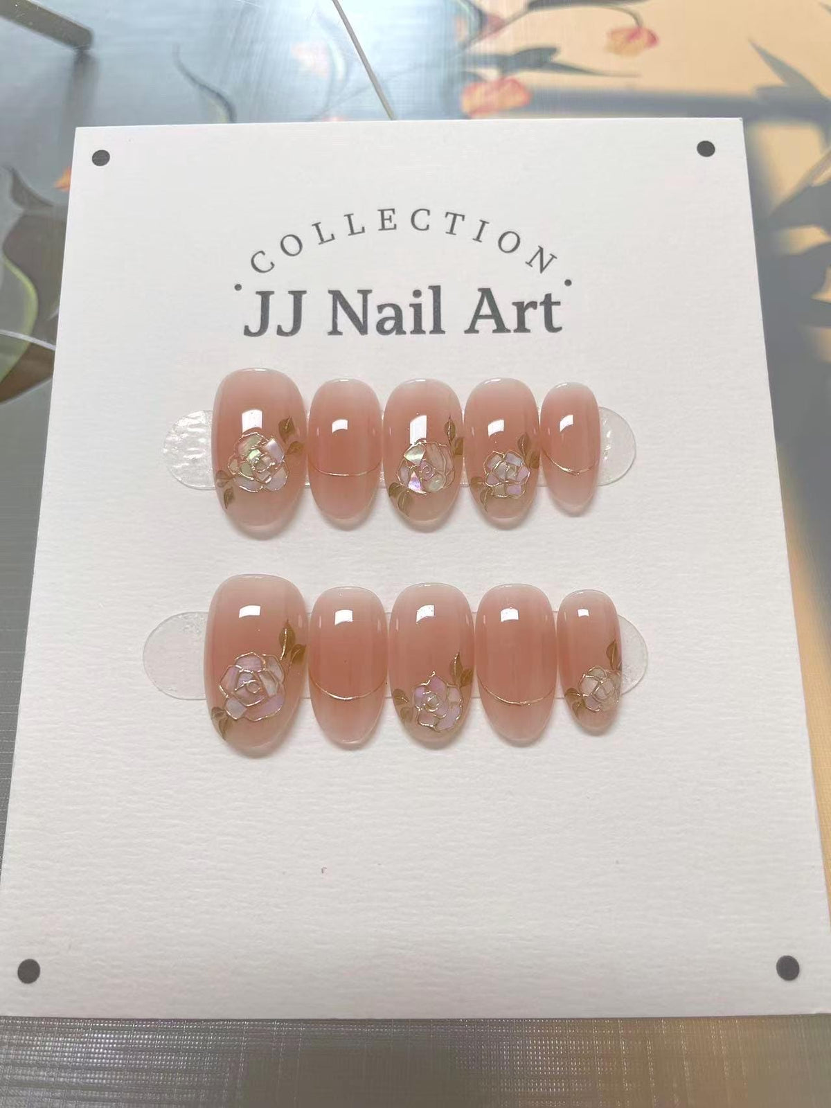 Handmade Pearlescent Flowers Press On Nails: Reusable Set