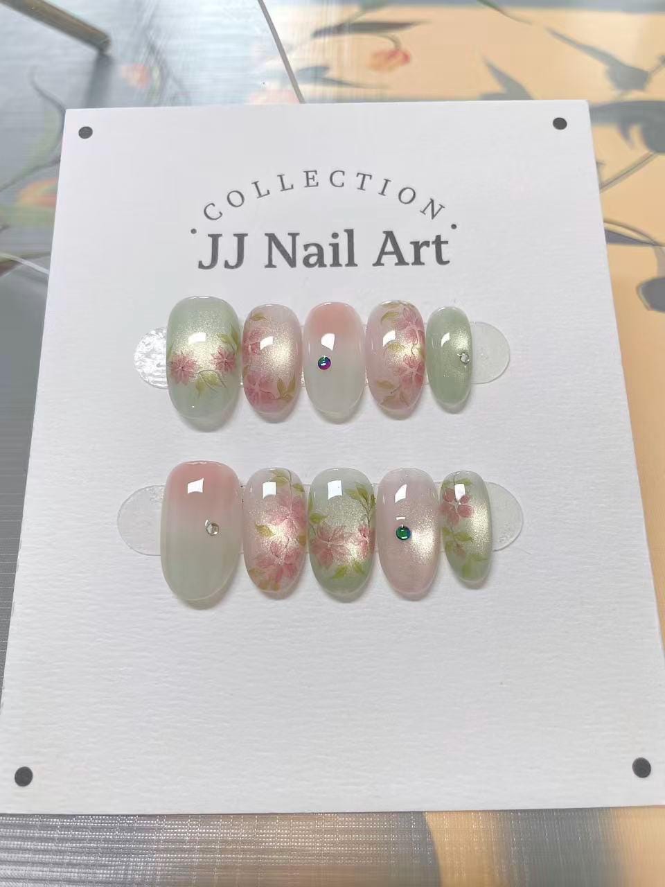 Handmade Pink Flowers Ombré Press On Nails: Reusable Nail Set