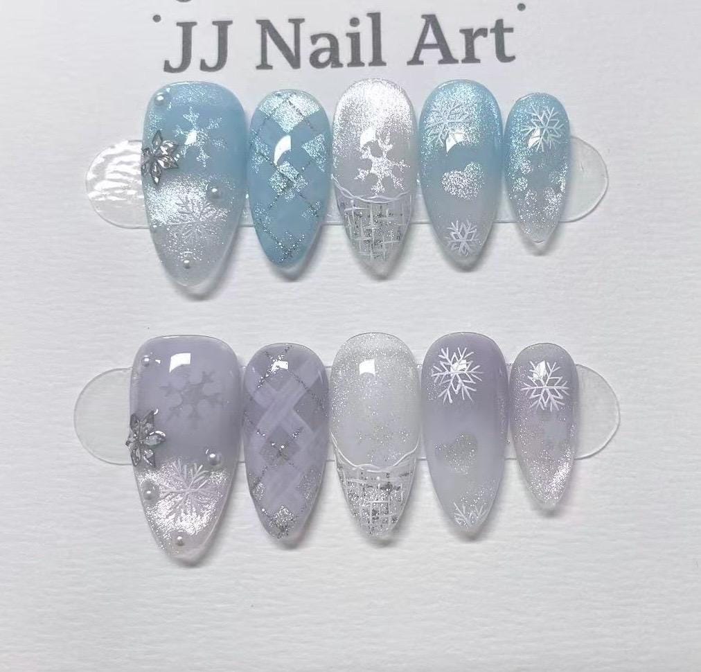 Snowflakes Ombre Cat Eye Hand Painted Press On Nails: Custom Shape Reusable Nail Set