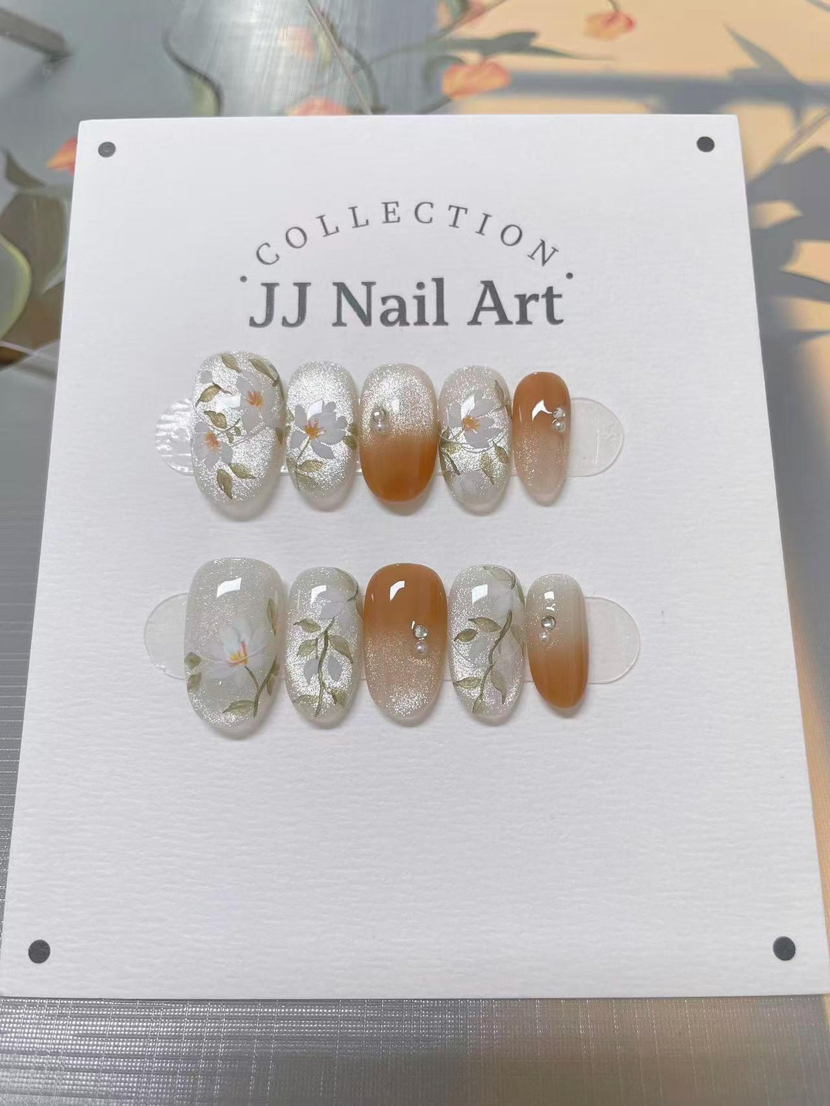 Handmade White Flowers Press On Nails: Reusable Set
