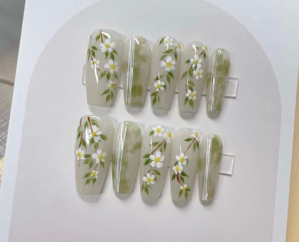 Handmade Black Rose Press On Nails: Reusable Gel Coquette Nails