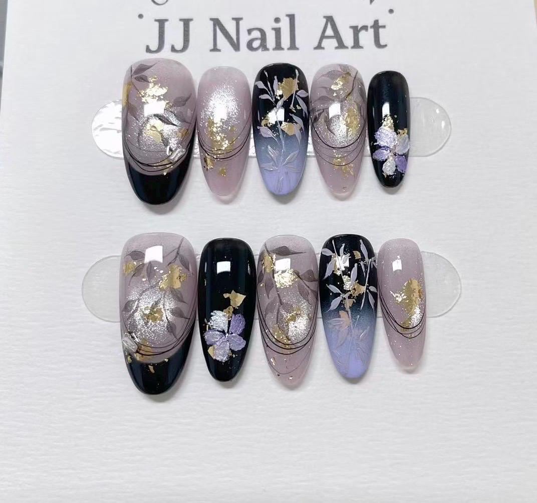 Gold Foils Hand Painted Press On Nails: Custom Shape Reusable Nail Set