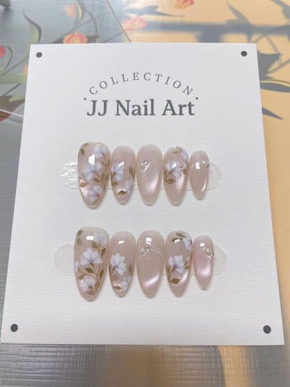 White Flowers Cat Eye Press On Nails: Hand Painted Reusable Fake Nails