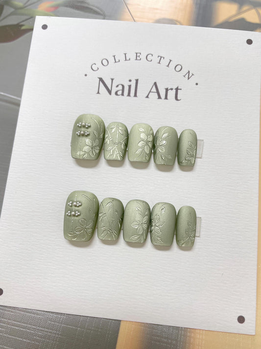Hand Painted Green Flower Press On Nails: Reusable Faux Nails