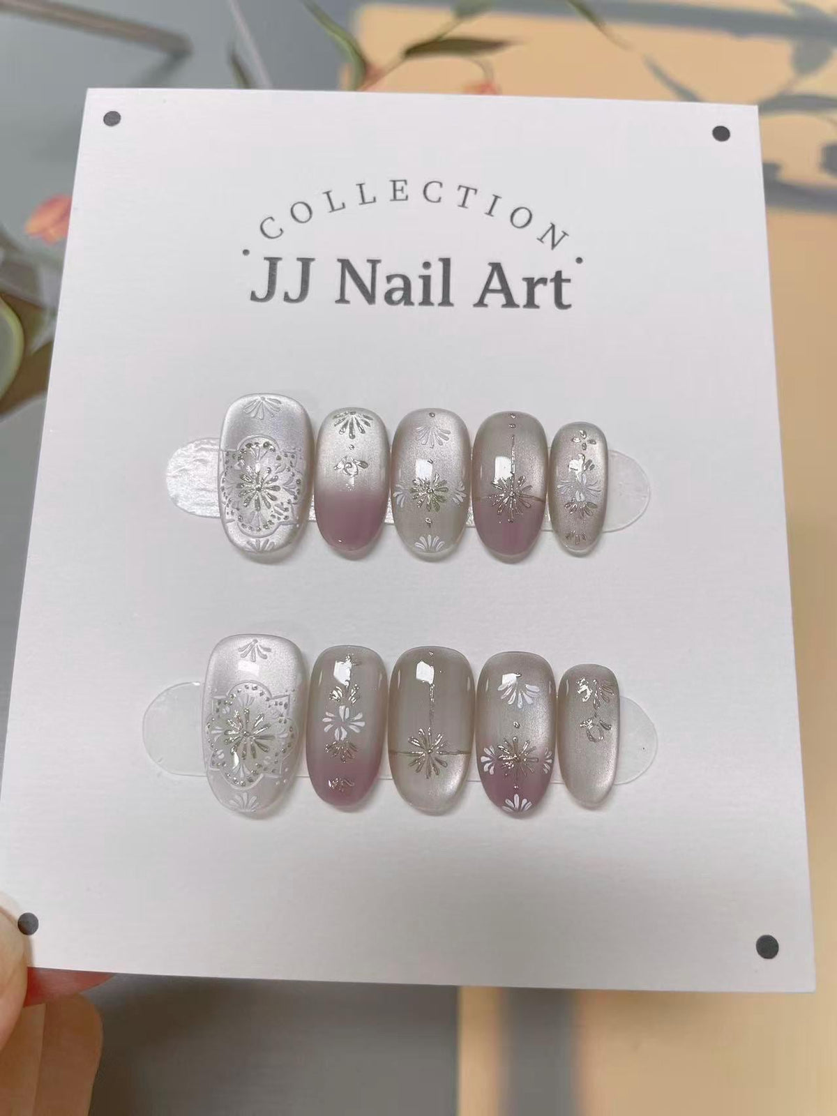 Flower Pattern Icy Cat Eye Press On Nails: Hand Painted Reusable Fake Nails