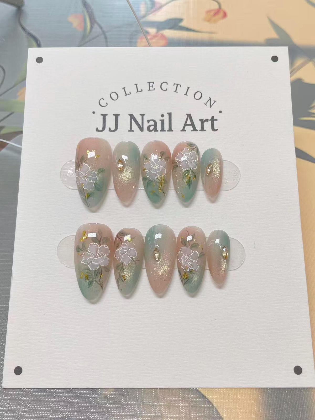 Handmade Ombre Flowers Cat Eye Press On Nails: Floral French Reusable Set