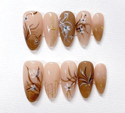 Hand Painted Flower Press On Nails: Elegant Reusable Faux Nails