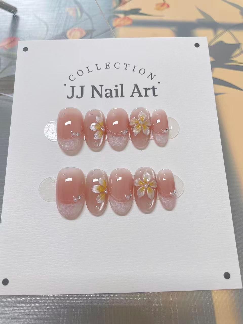 Handmade Pearlescent 3D Petals Press On Nails: Reusable Set