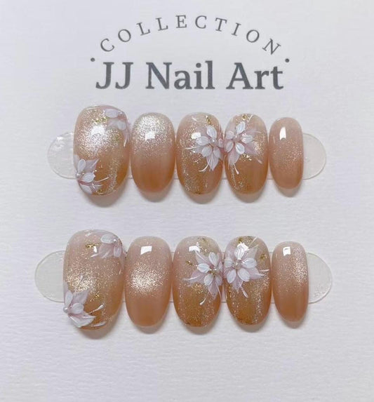 Handmade White Petals Ombre Press On Nails: Reusable Set