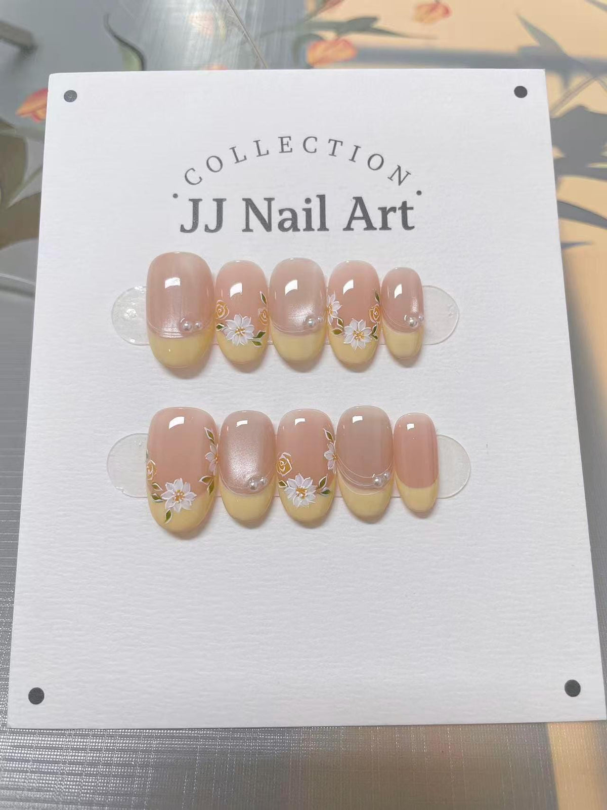 Handmade Daisy French Cat Eye Press On Nails: Reusable Set