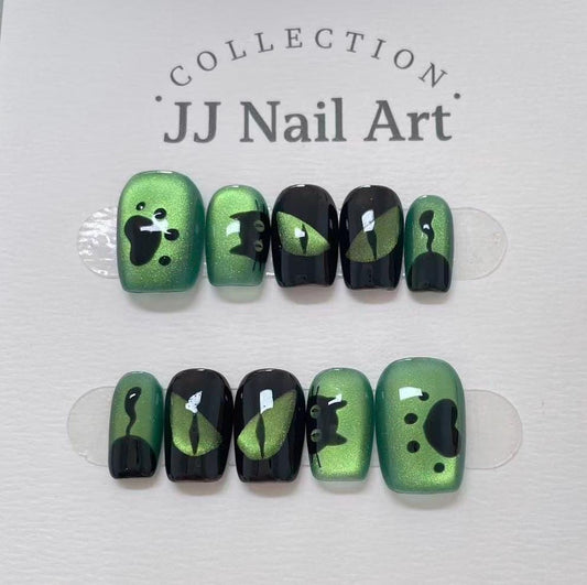 Handmade Cat Eyes Press On Nails: Reusable Set
